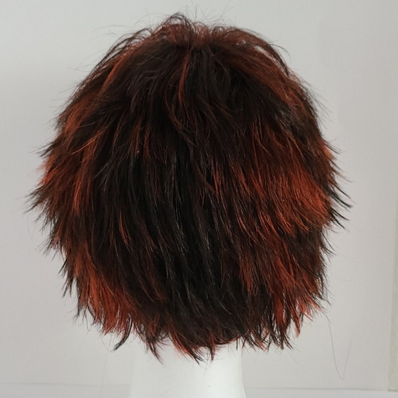 Wig - Picture 4 of 8